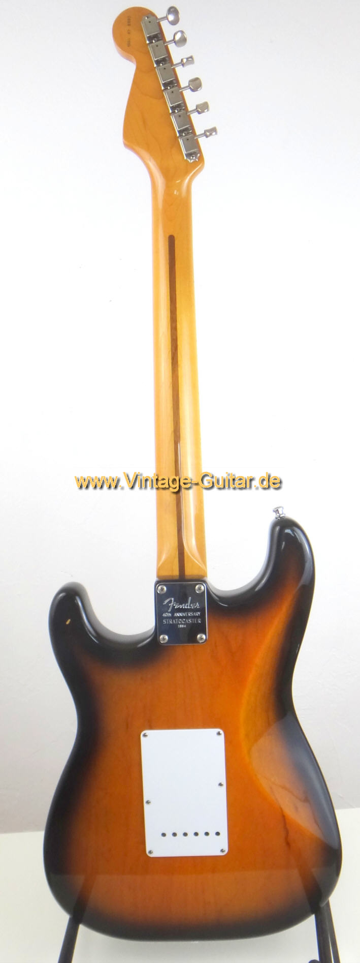 Fender Stratocaster 1954 Reissue 1994-003.jpg